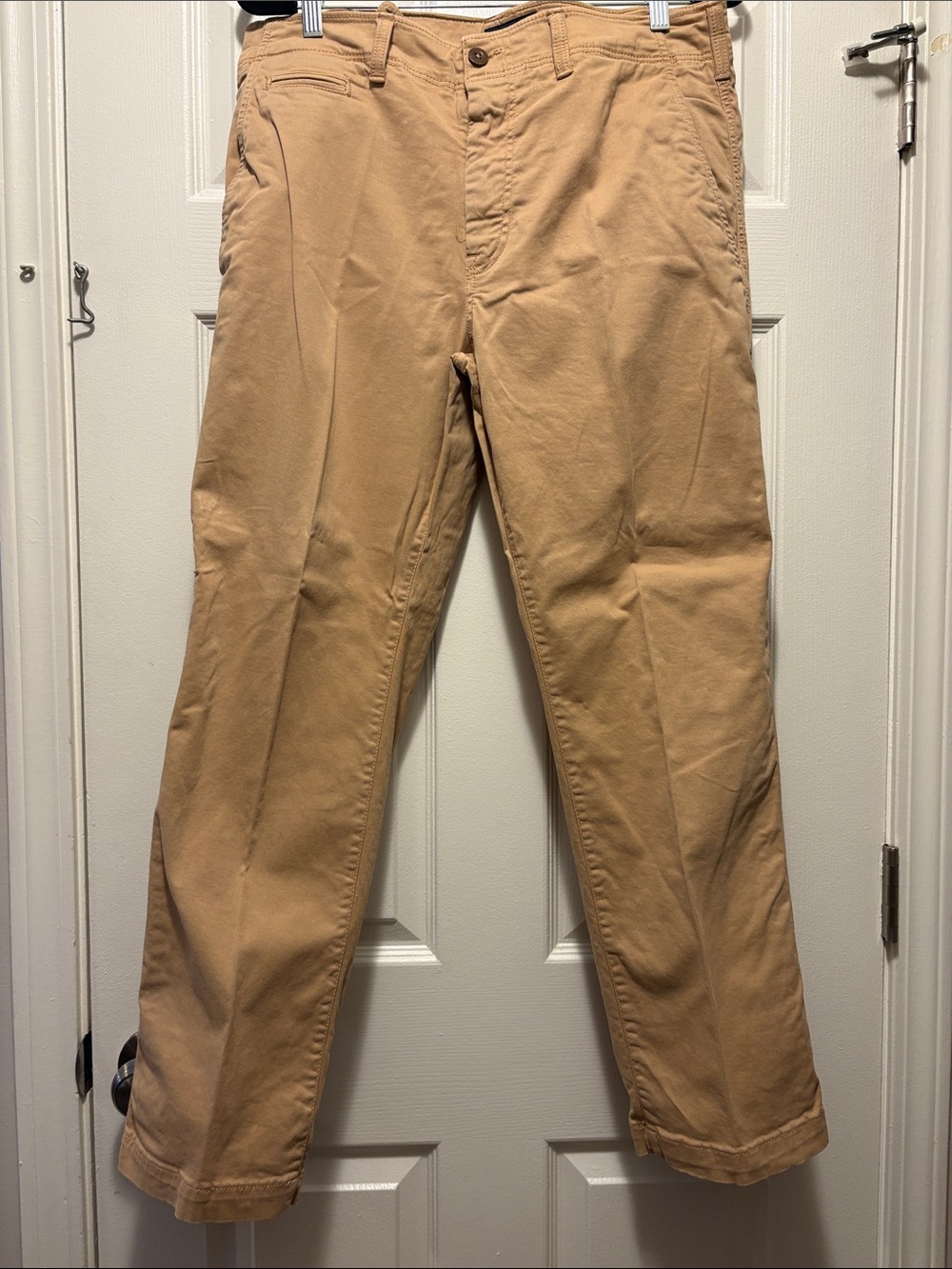 American Eagle Outfitters Men's Khaki Chino Pants - Tan